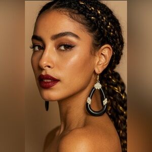 Retro  earrings, black enamel & rhinestones & gold plating - beauties 🖤